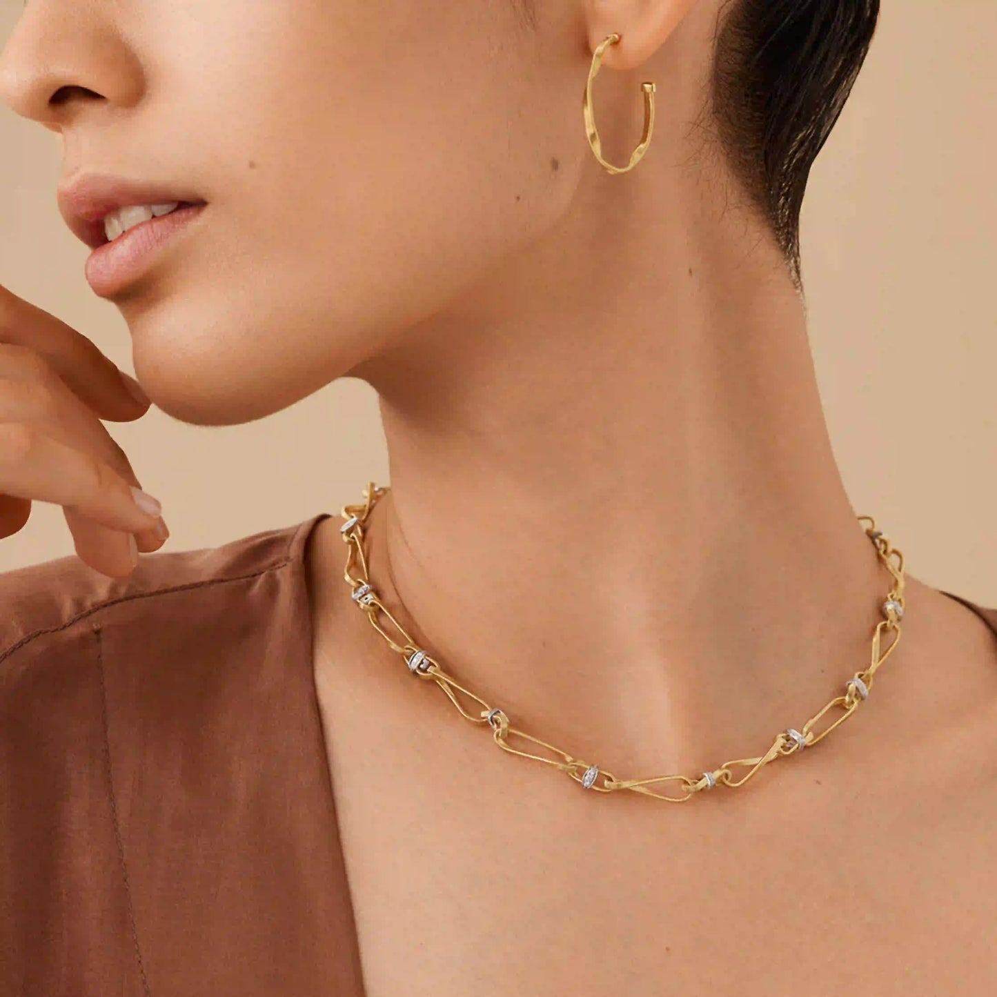 Gold Twisted Coil Link Necklace With Diamonds