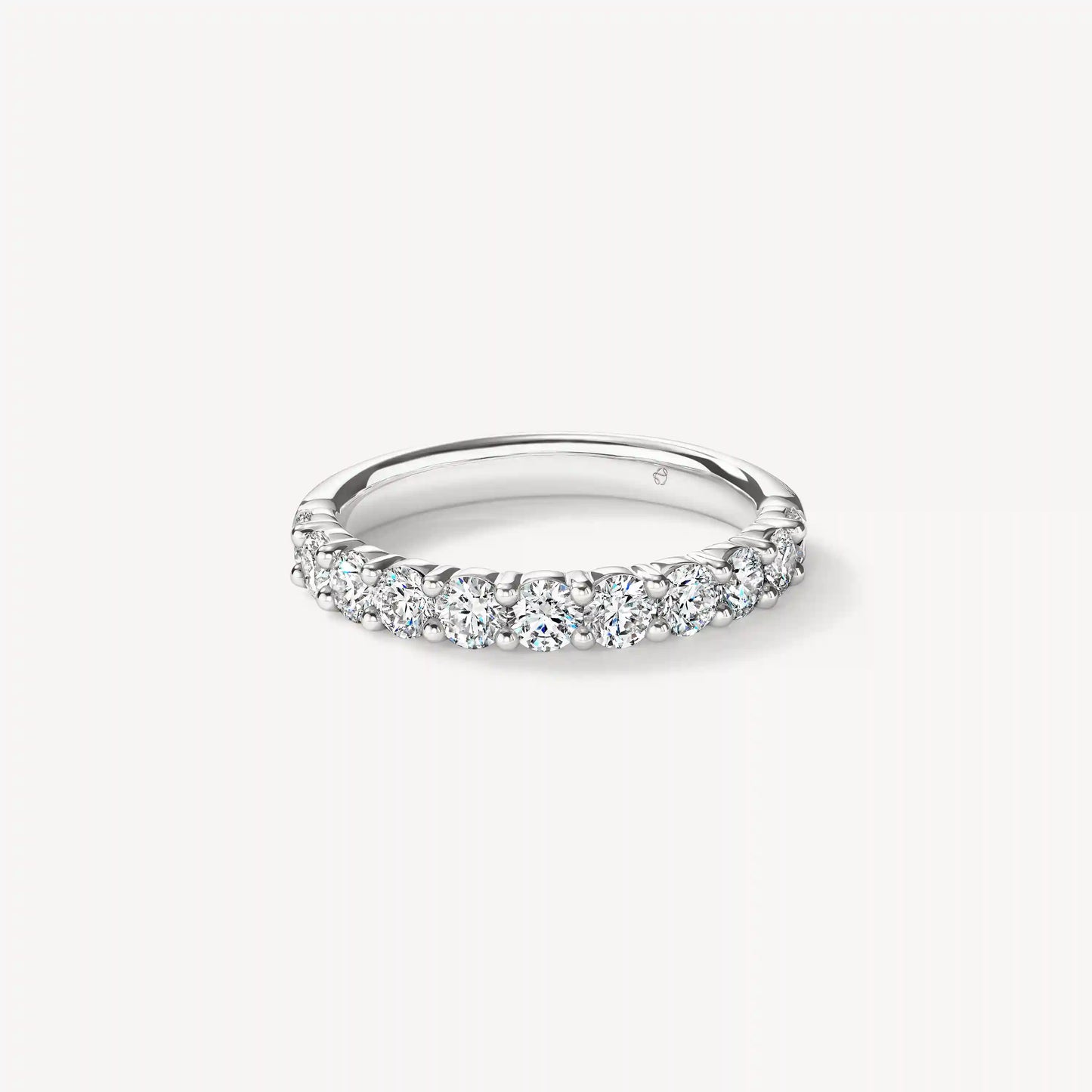 Signature 11-Stone Band