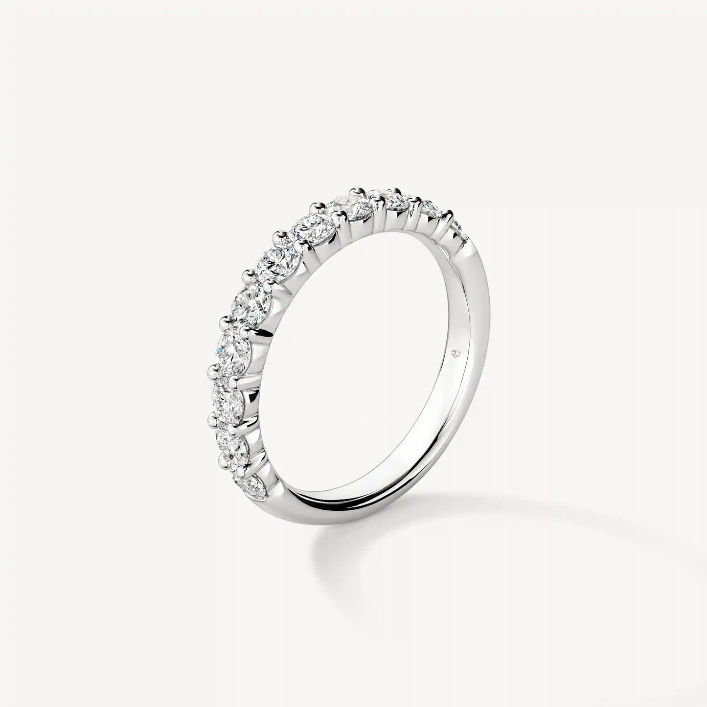 Signature 11-Stone Band