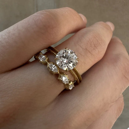 Jade Trau Jane Ring, Round Center