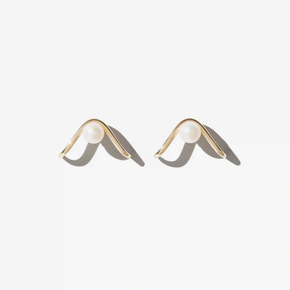 Gold and Pearl Curve Earring