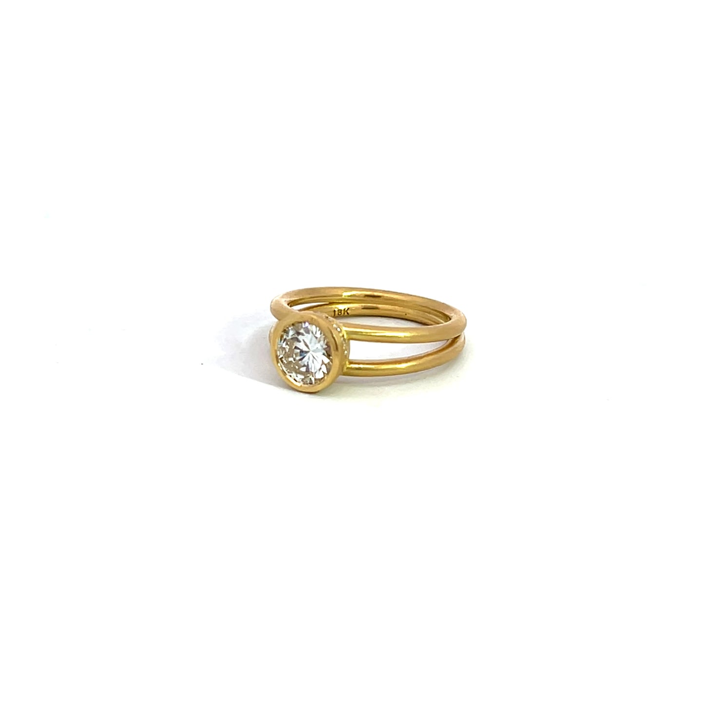Round Cut Diamond Ring