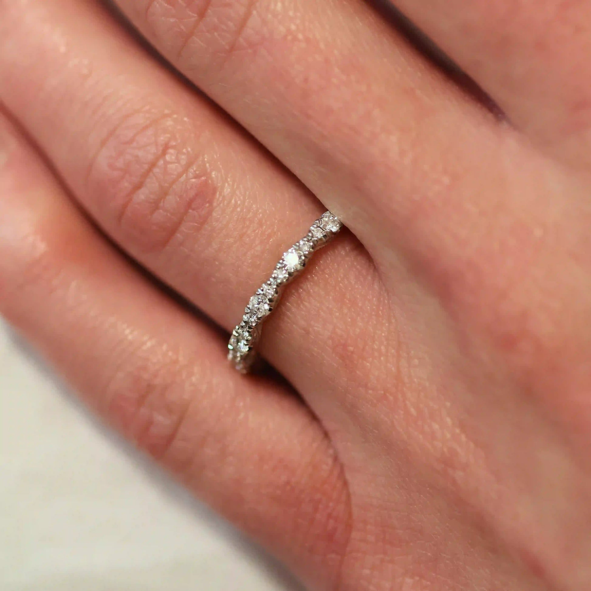 Marquise Shape Design Detail Wedding Band