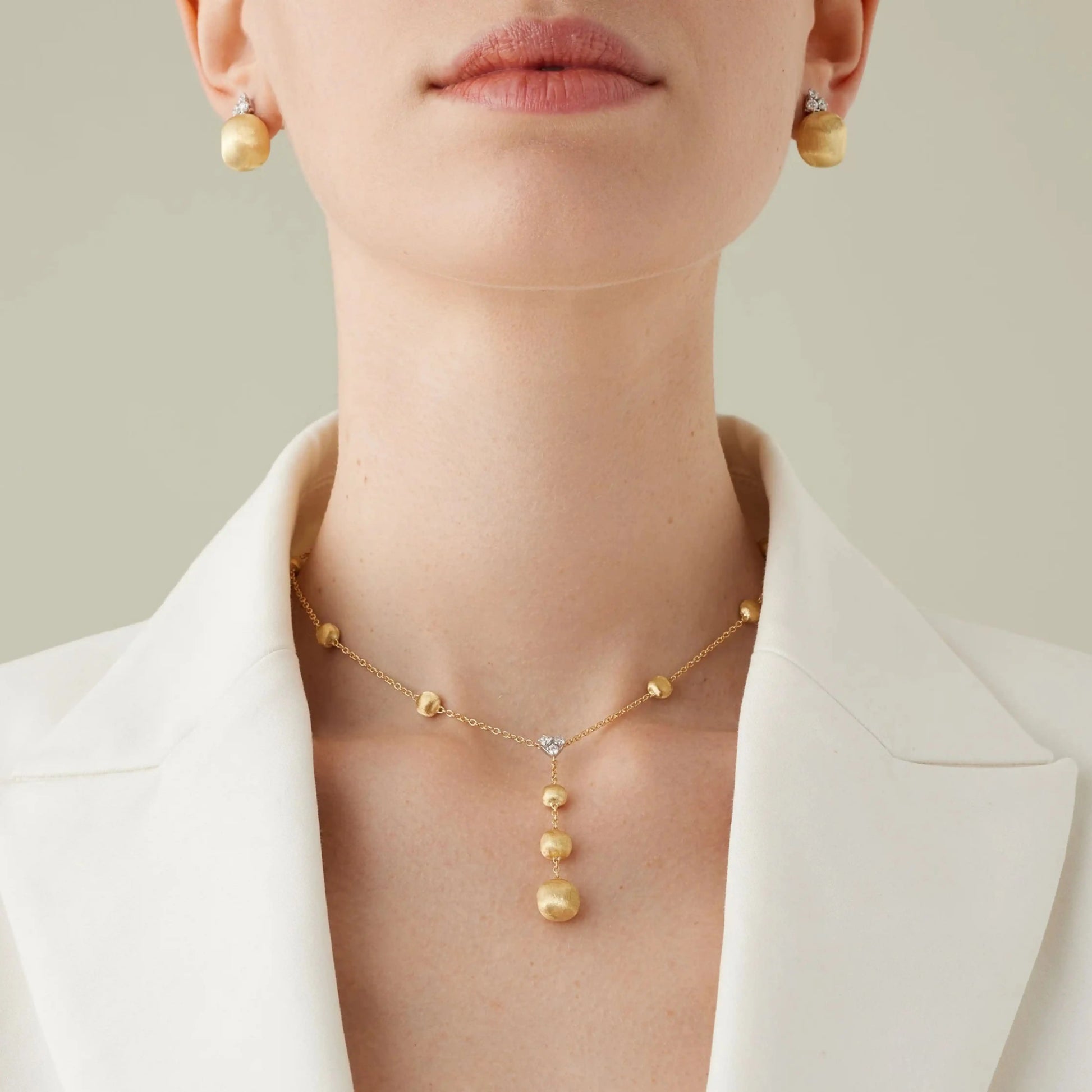 Yellow Gold Lariat Necklace with Diamonds