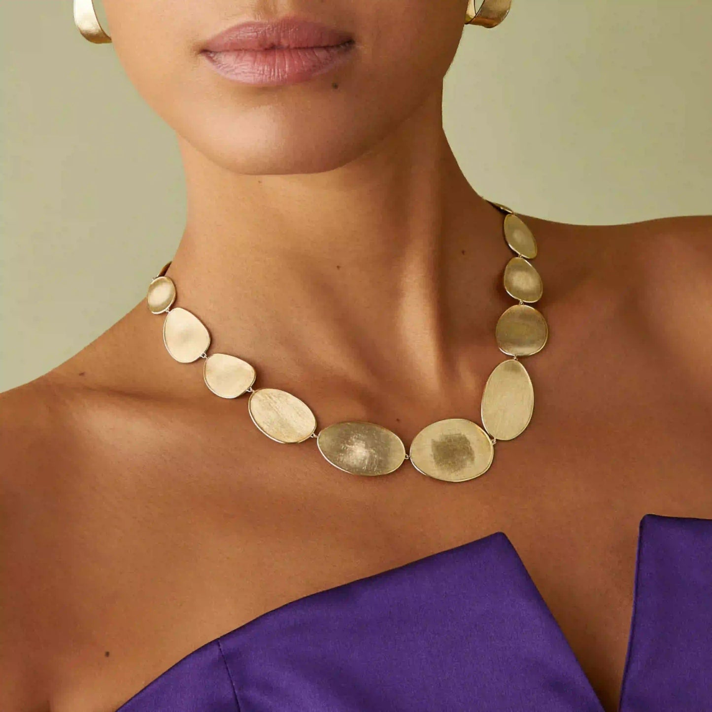 Graduated Petal Collar Necklace