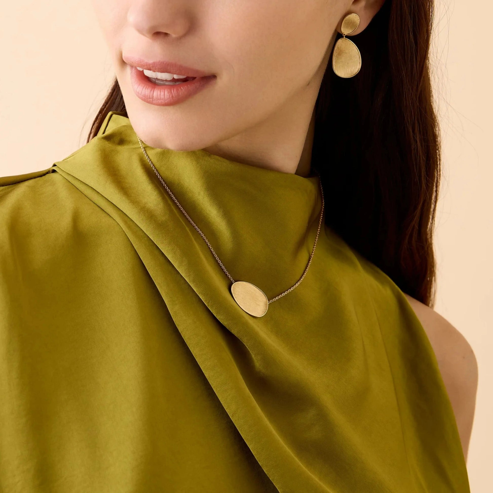 Yellow Gold Small Petal Pendant Necklace
