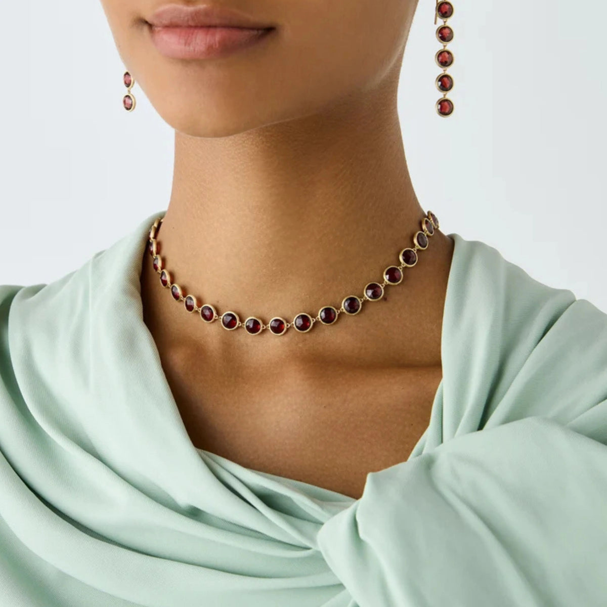 Yellow Gold Garnet Necklace