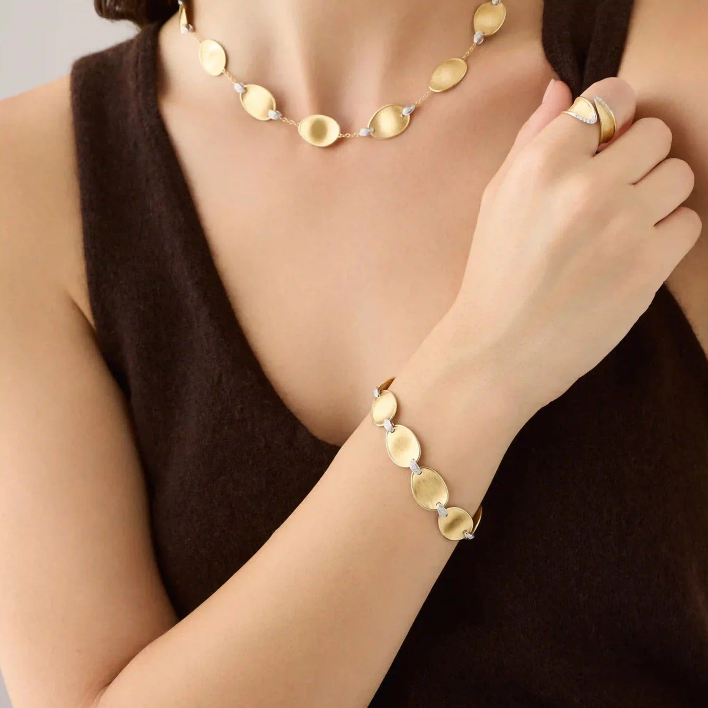 Diamond Lunaria Twist Ring