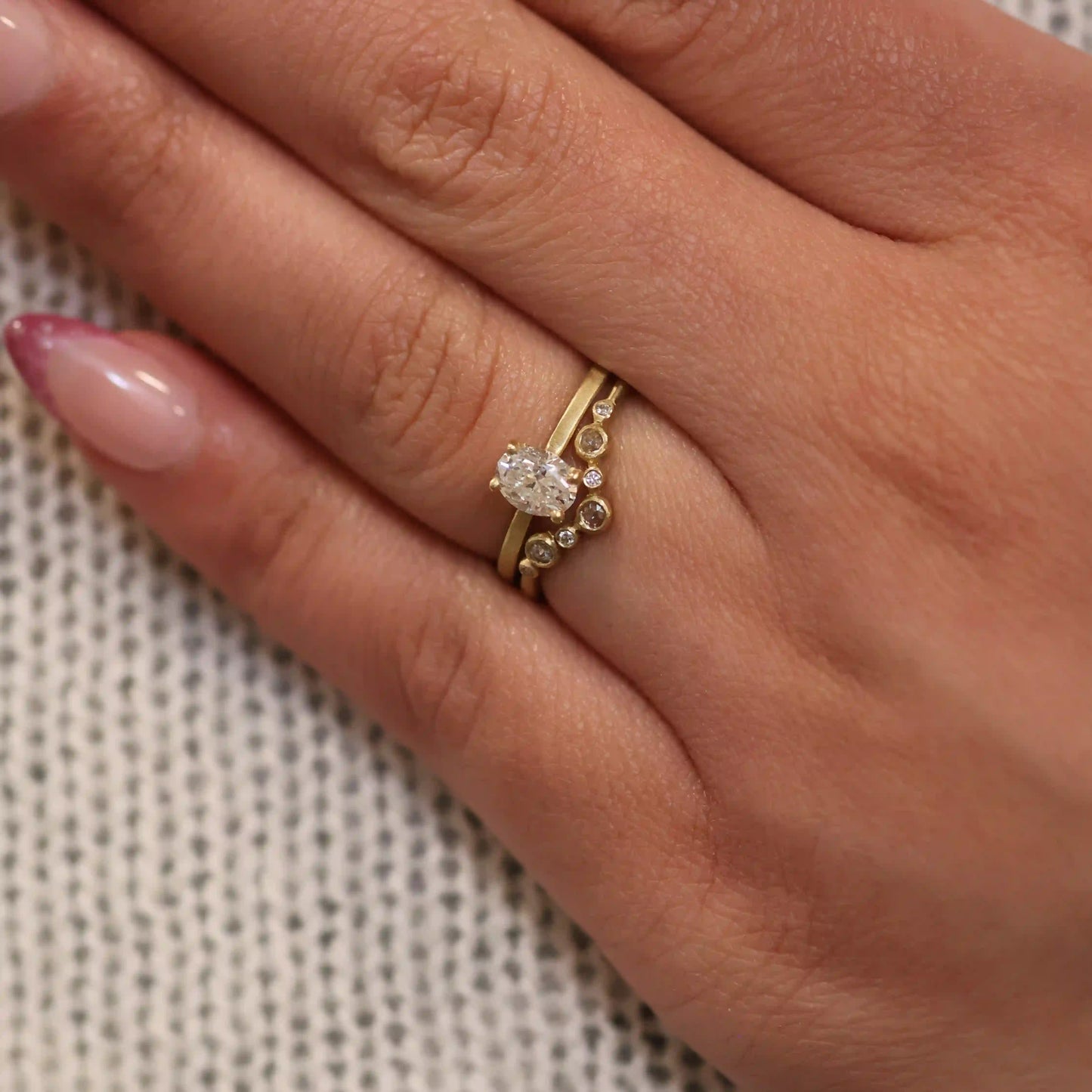 Oval Cut Engagement Ring 