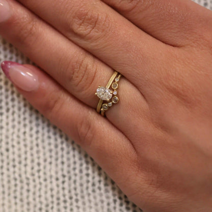 Oval Cut Engagement Ring 