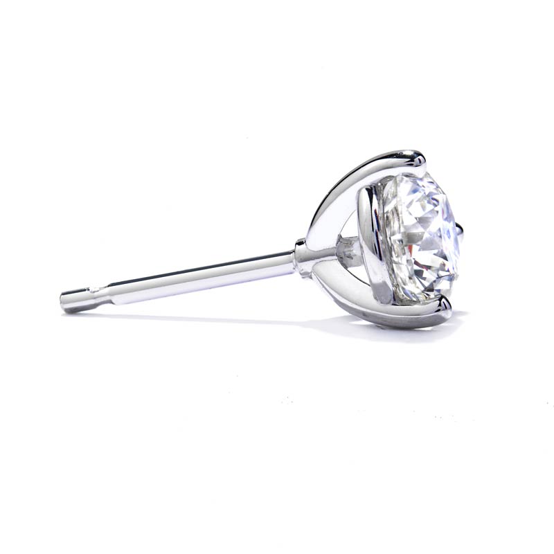 White Gold Three-Prong Diamond Stud Earrings 