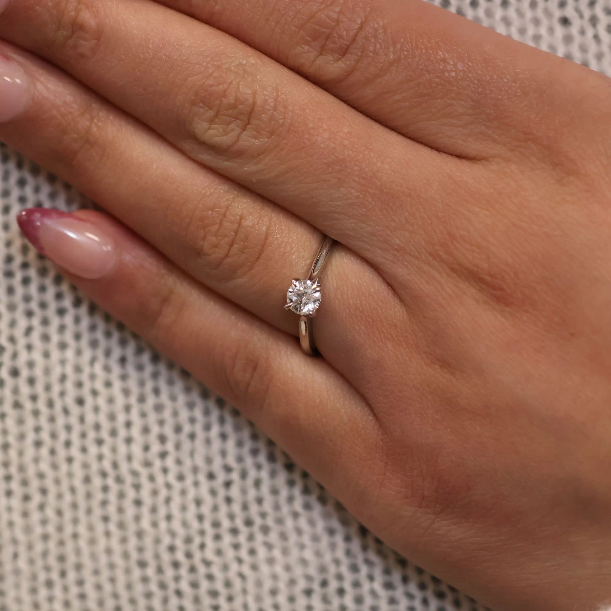platinum diamond Vela engagement ring 