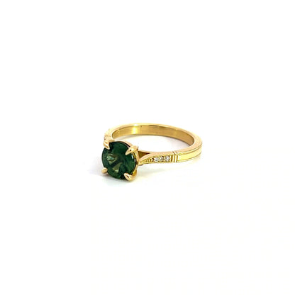 Round Cut Sapphire RIing