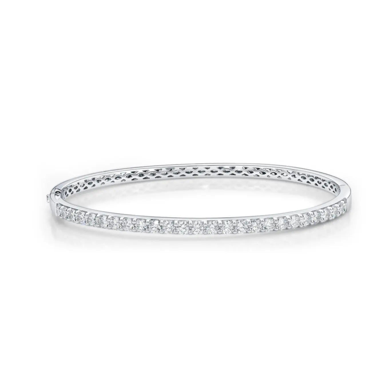 Shared Prong Diamond Bangle