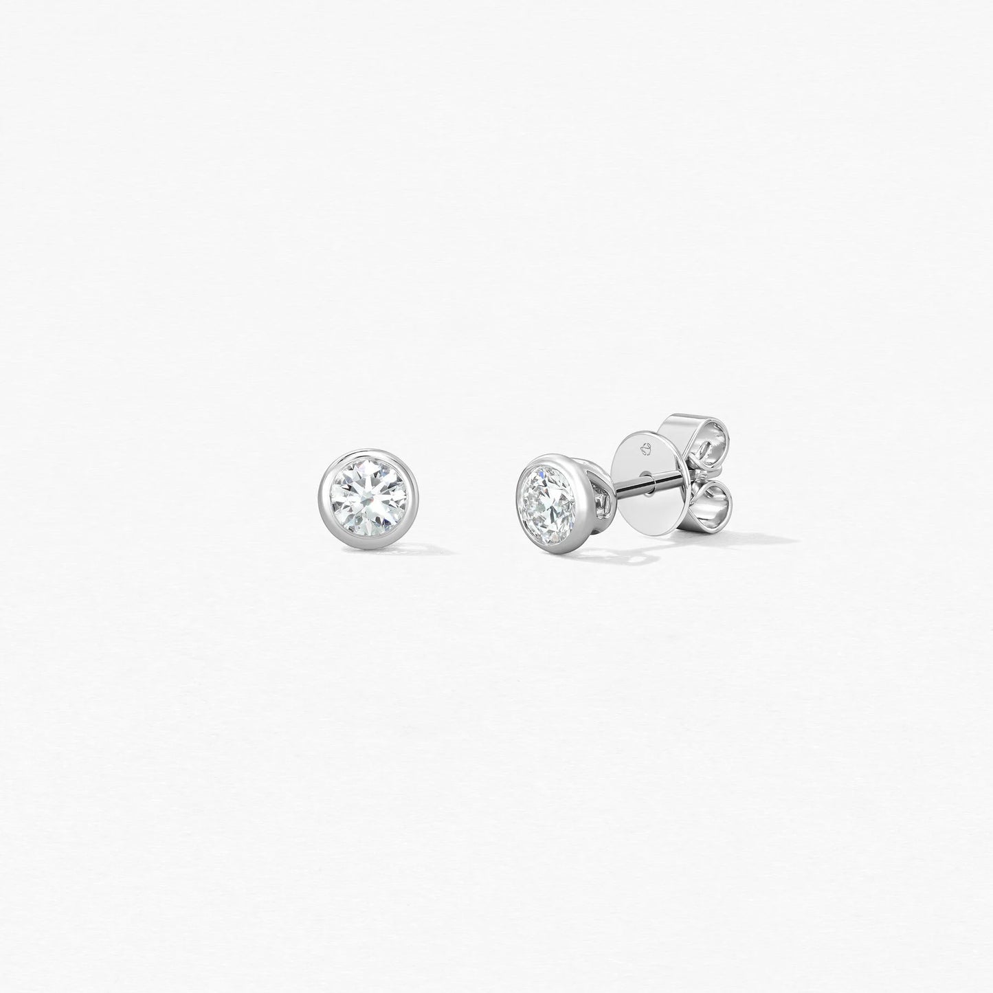  Classic Bezel Studs 