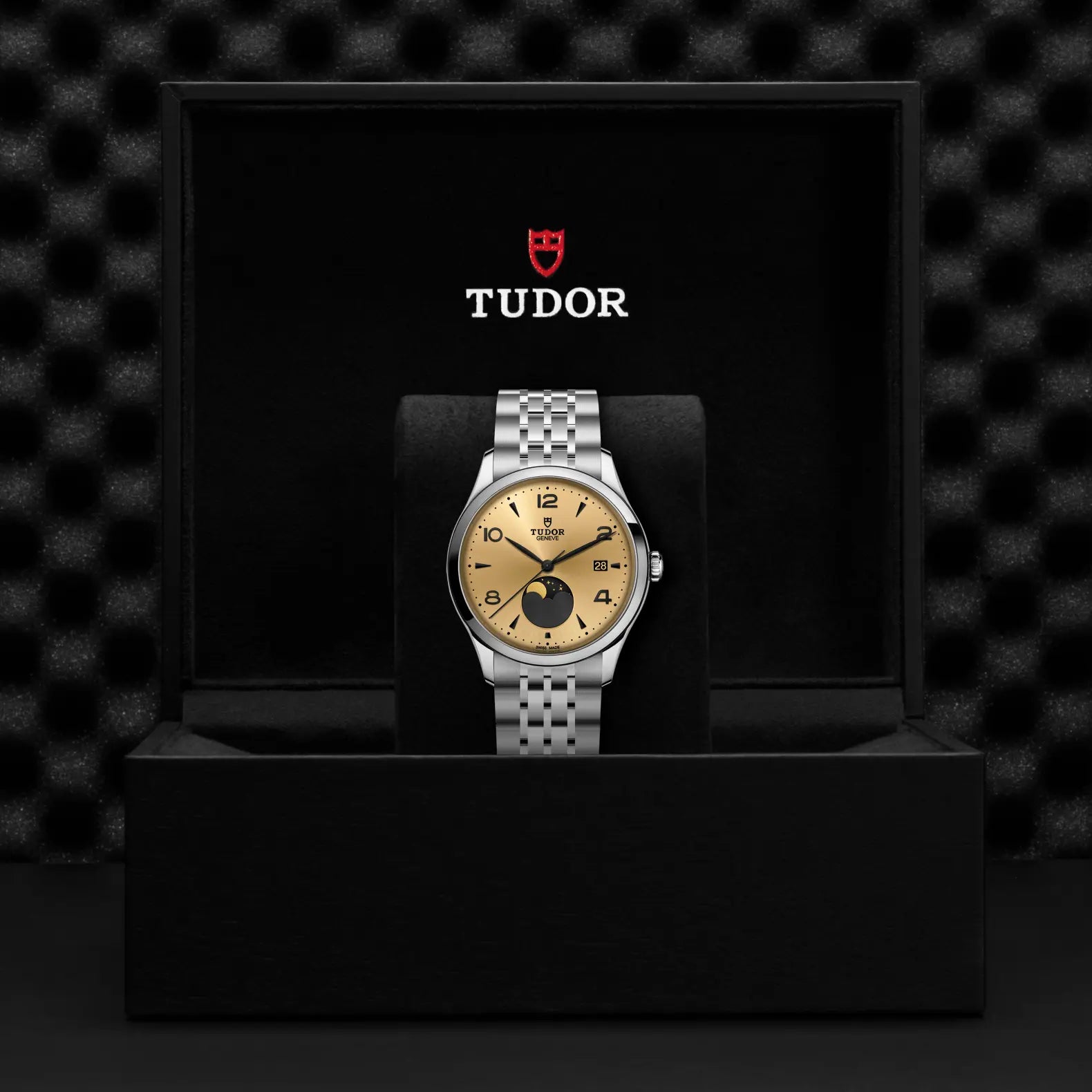 TUDOR 1926 Luna - Walters & Hogsett