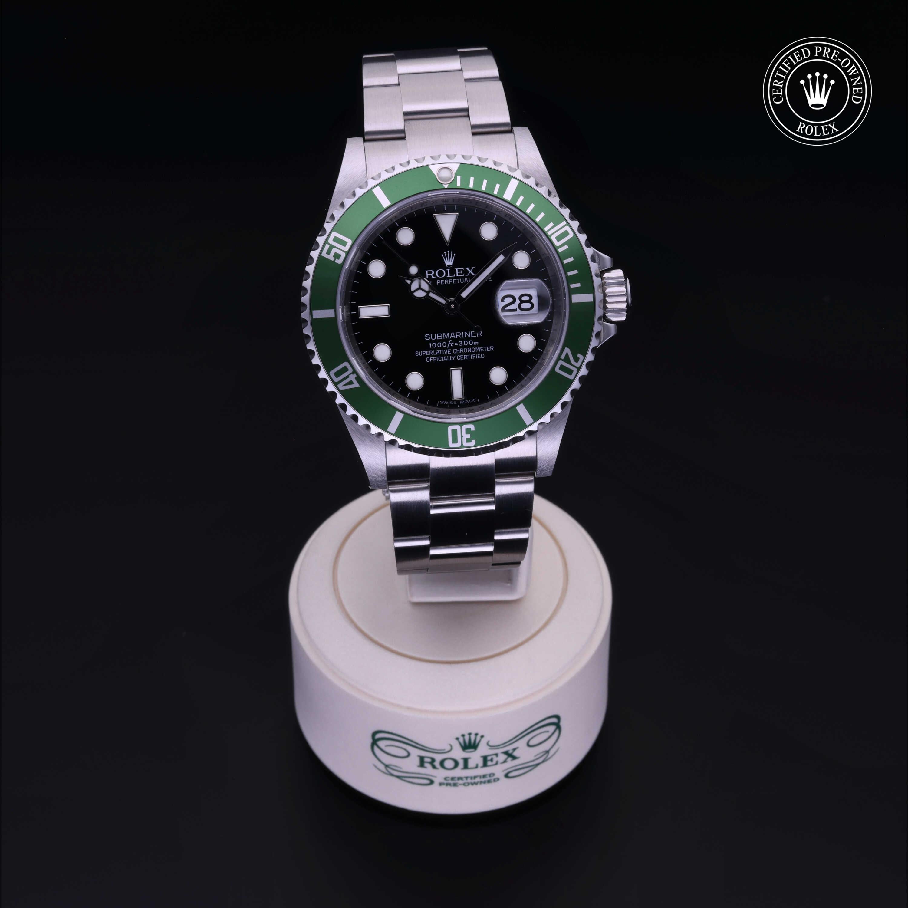 Oyster Perpetual  Submariner Date