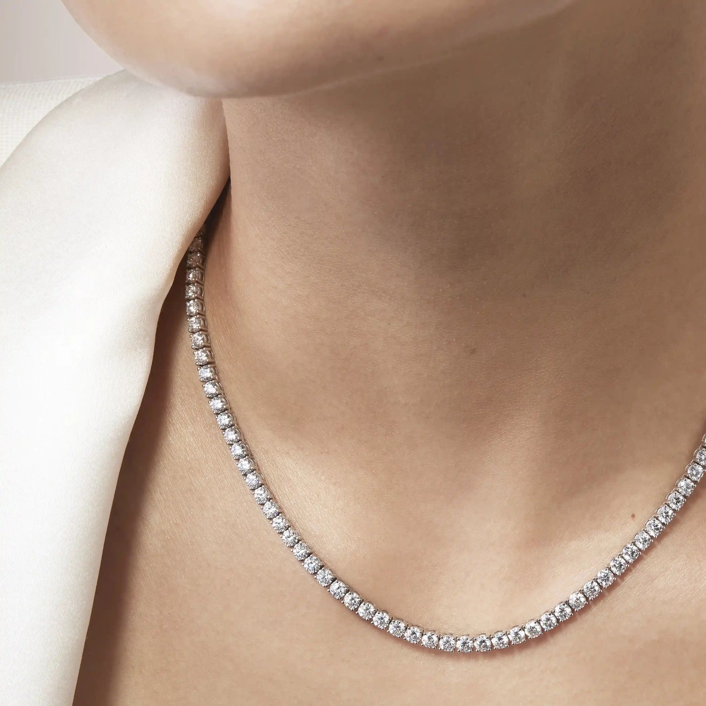 Signature Uniform Line Necklace