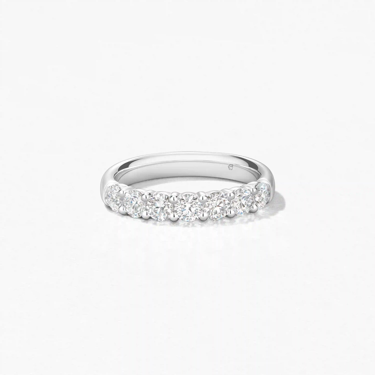 Signature 7-Stone Band