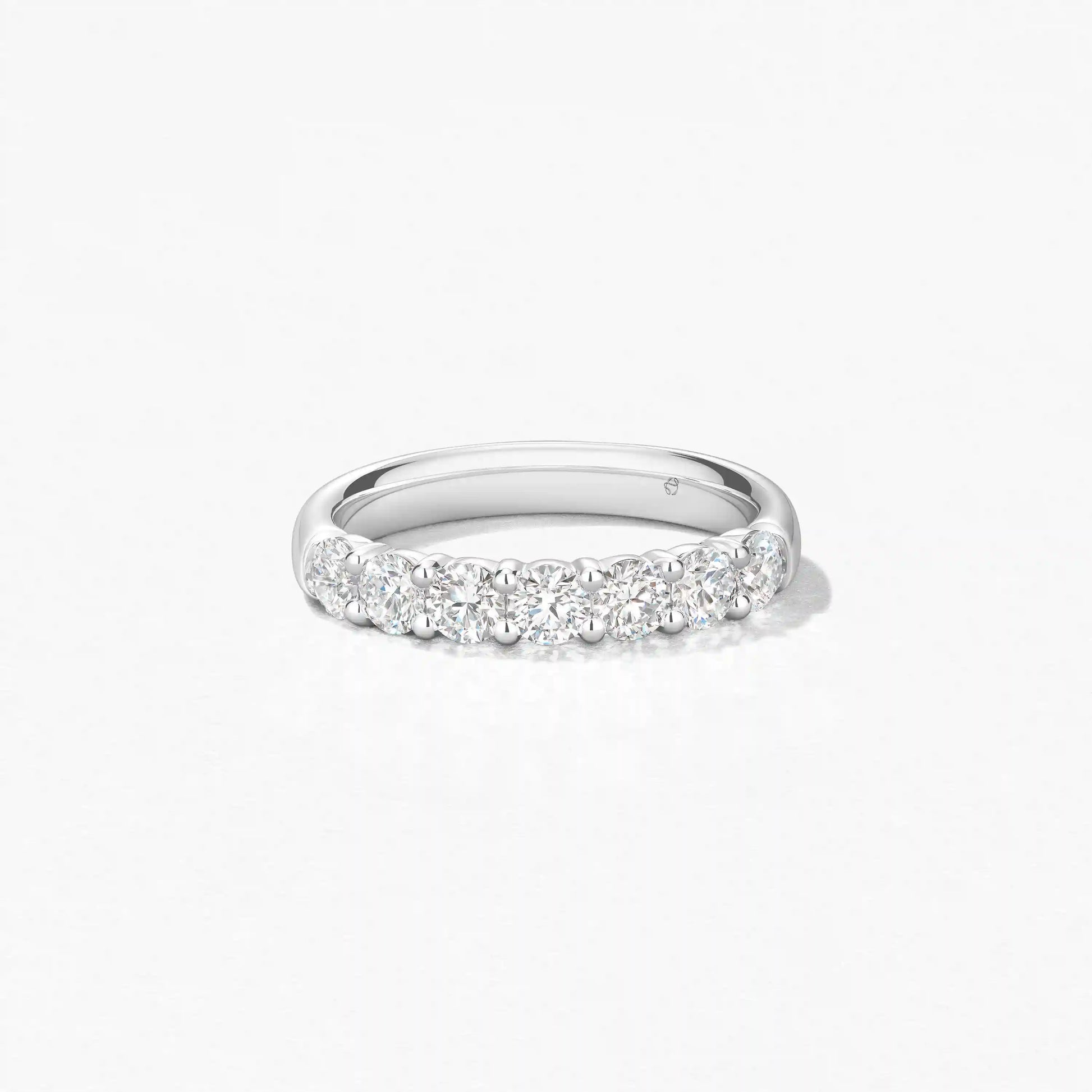 Signature 7-Stone Band
