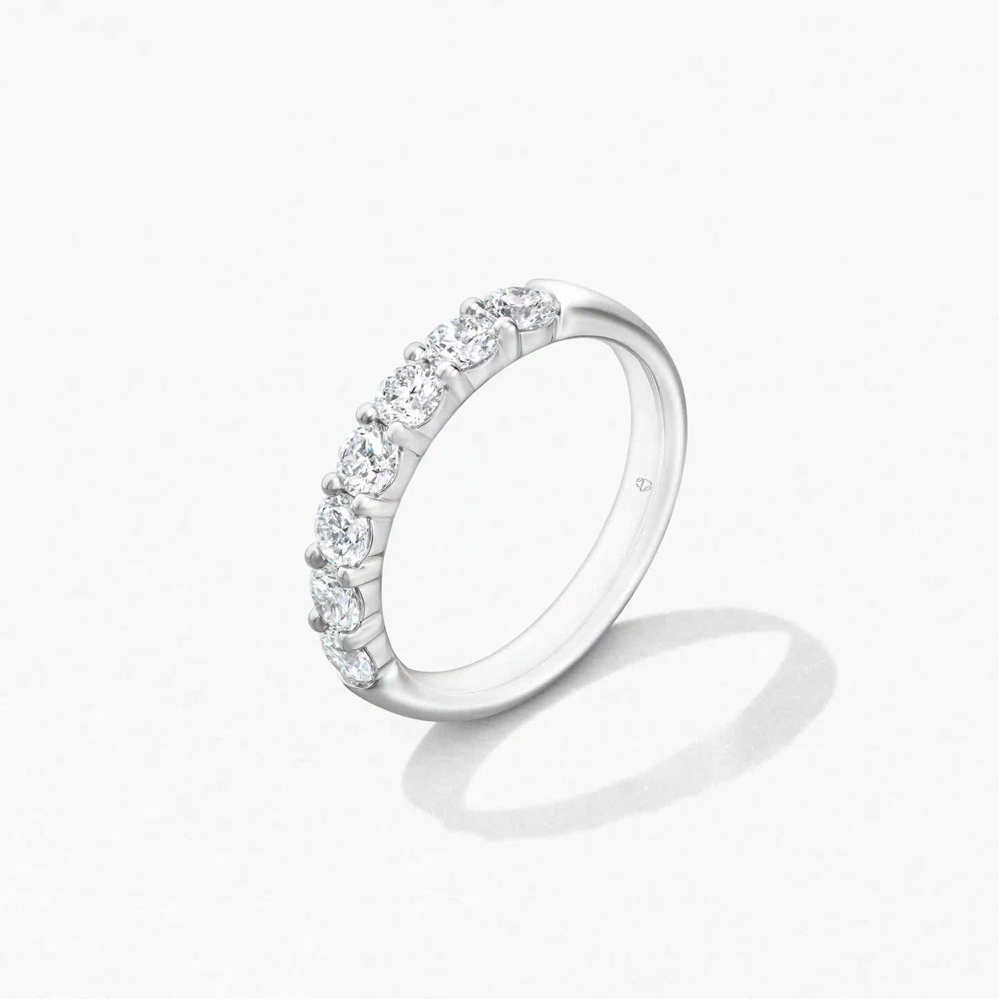 Signature 7-Stone Band
