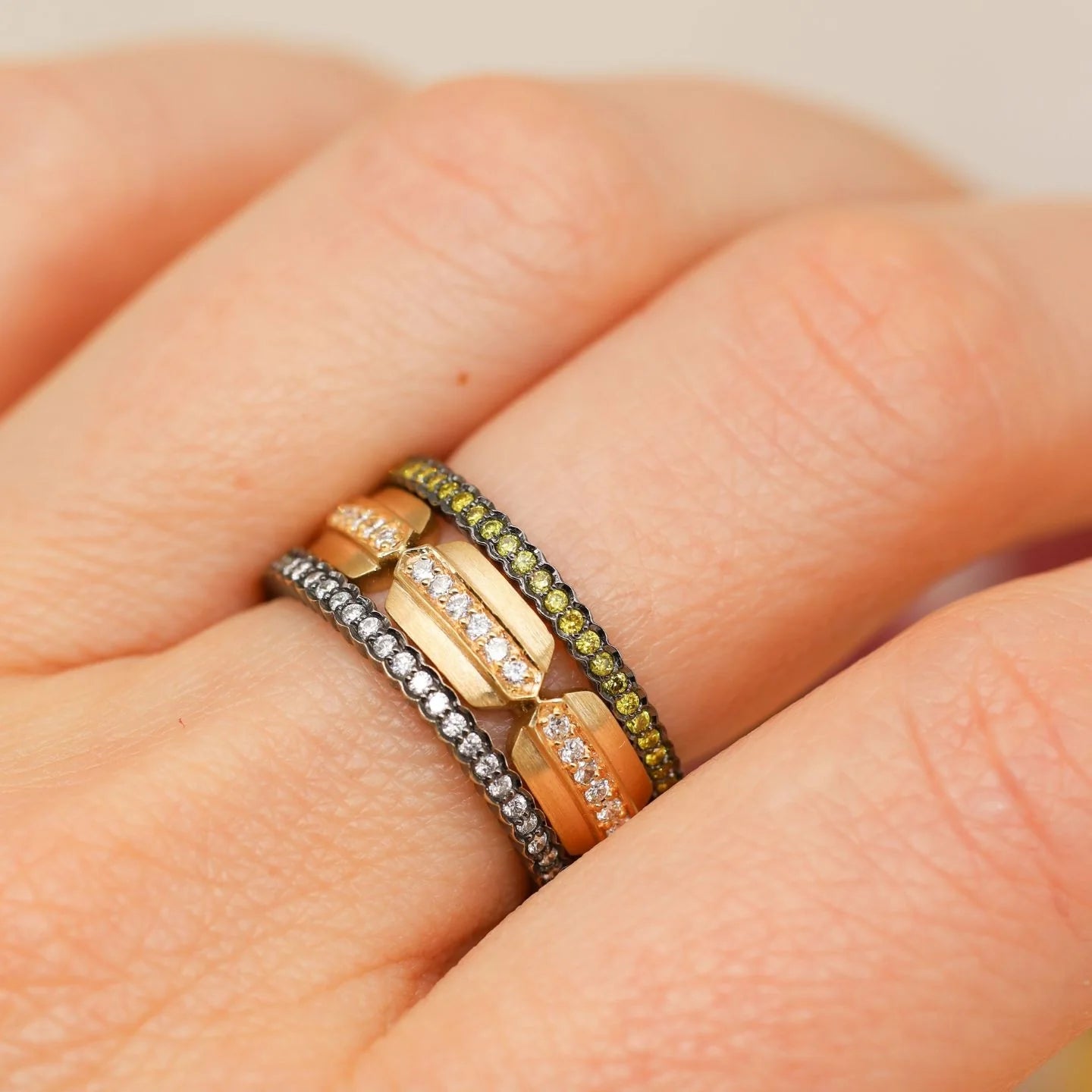 Scallop Green Diamond Band