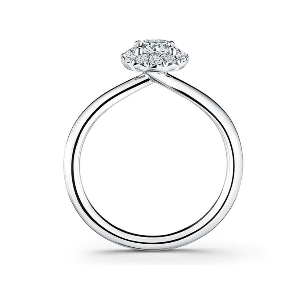 platinum Vela engagement ring 