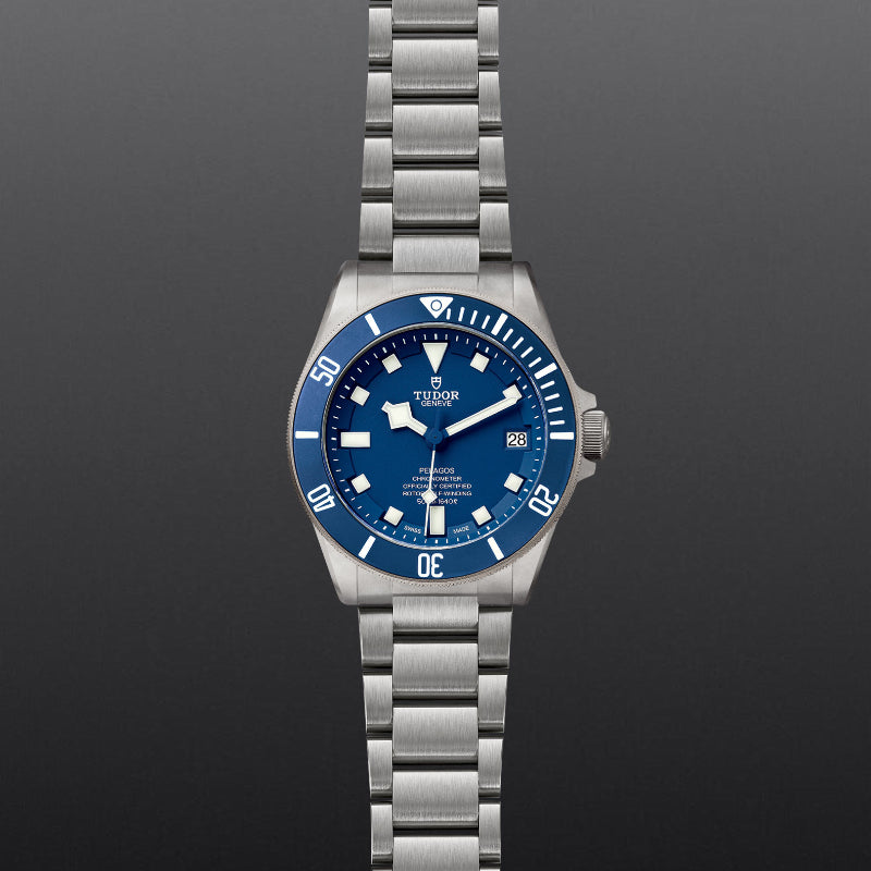 42mm, tudor, watch, pelagos, blue dial, blue bezel, date, white hands, steel case, steel bracelet